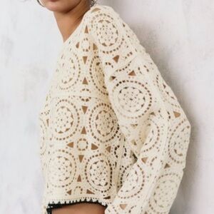 NWT ZARA CREAM CROCHET CROP SWEATER TOP W BLACK TRIM S
